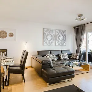 Picasso Daisy Apartment Fuengirola